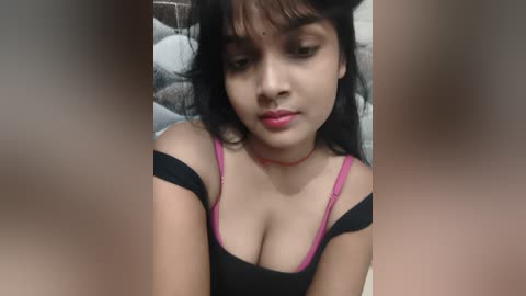 rayi_queen_2 free recording from 2025-12-14 00:27:00