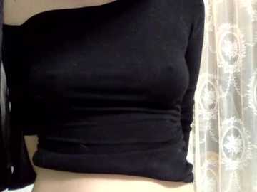 mia_8 free recording from 2025-12-15 00:12:00