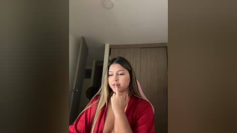 lunablossom_ free recording from 2025-12-15 04:04:00