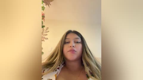 lunablossom_ free recording from 2025-12-15 04:04:00