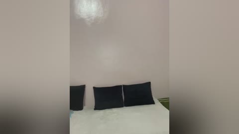 jumanaa free recording from 2025-12-14 00:27:00