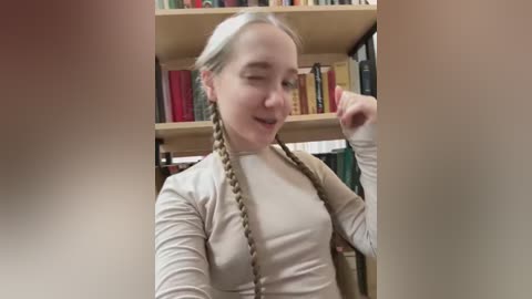 bambi_lu free recording from 2025-12-14 00:27:00