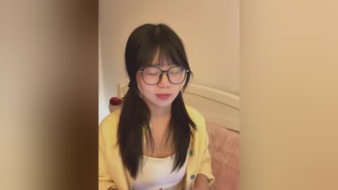 ella_a9 free recording from 2025-12-18 00:13:00