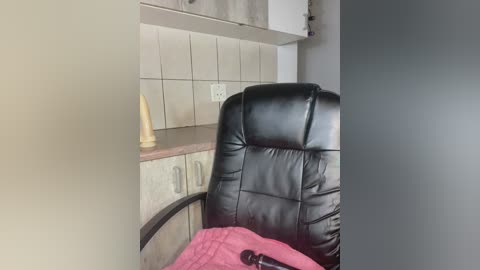 teddy04 free recording from 2025-12-15 01:22:00