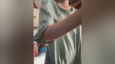 emily_y free recording from 2025-12-17 00:27:00