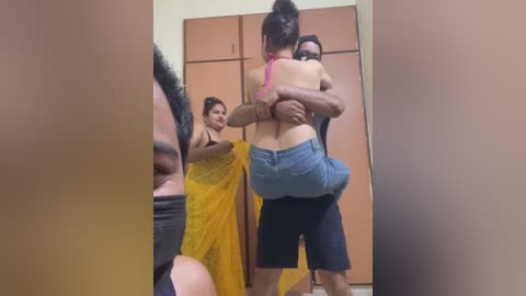 stargroup free recording from 2025-12-17 00:27:00