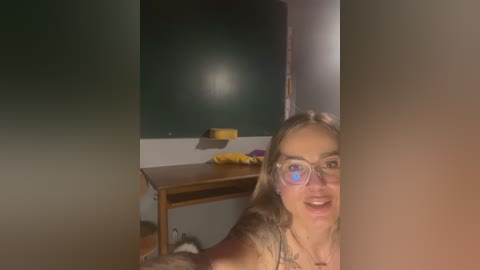 etwas_neugierig free recording from 2026-02-12 00:50:00